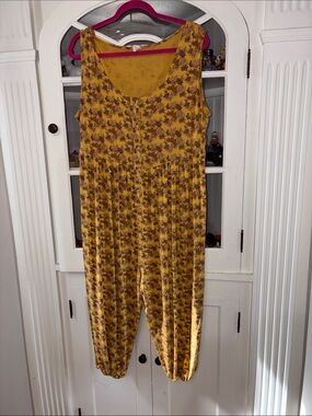 kate quinn Mustard Yellow Floral Butterfly Sleeveless Jumpsuit